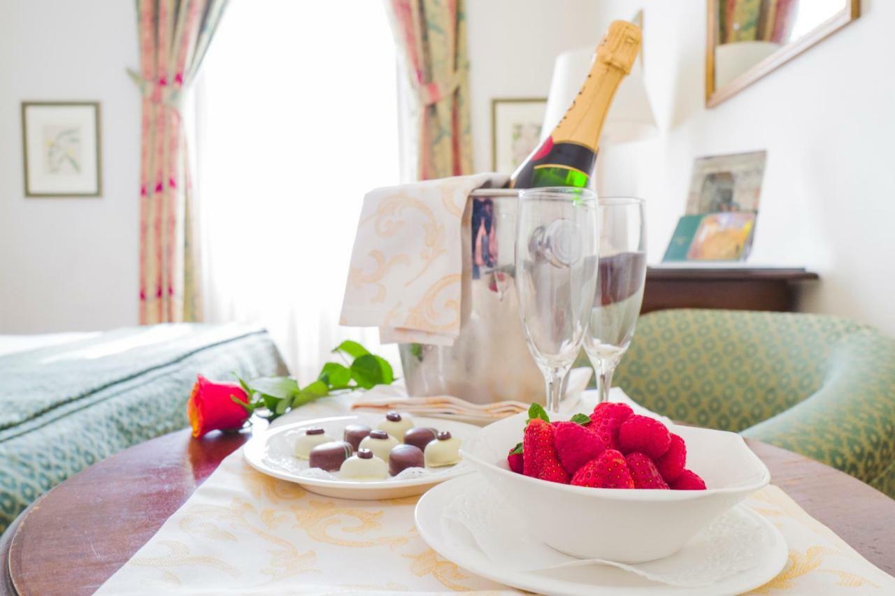 格拉齐奥利·格罗塔费拉塔酒店（Hotel Park Grazioli Grottaferrata）